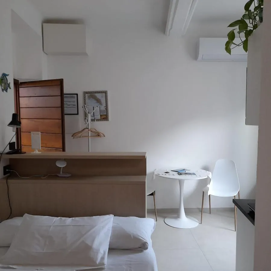 Acla Apartments Manarola Italy