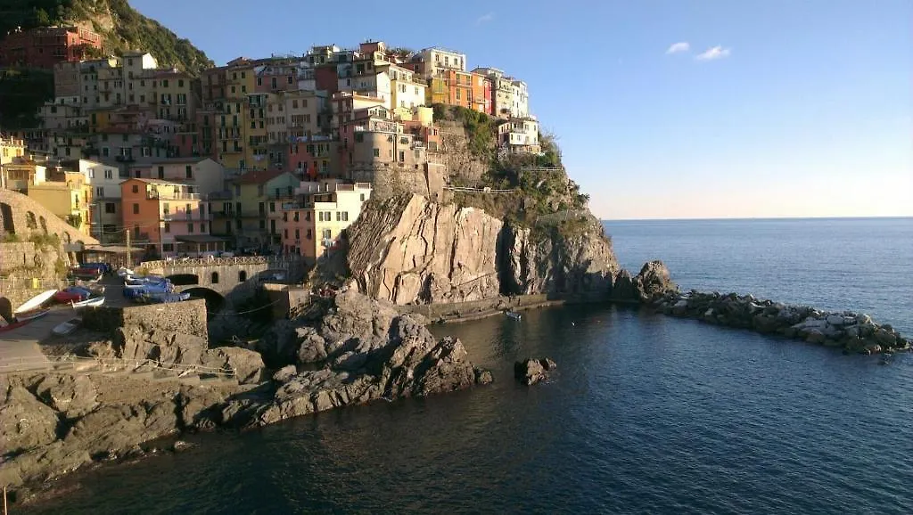 Acla Apartments Manarola